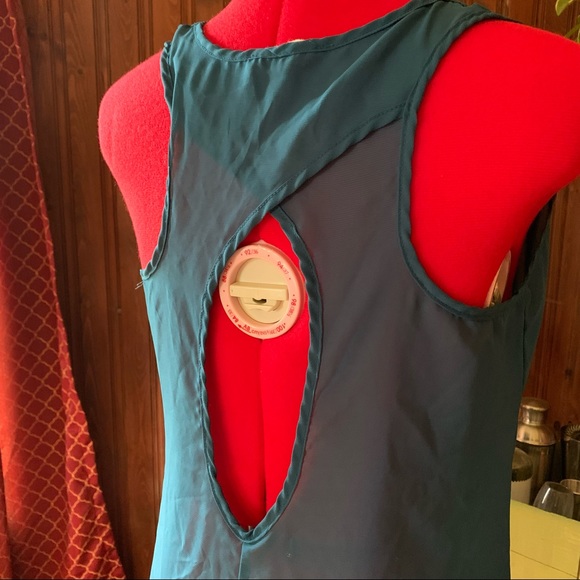 Pearl Sheer Cut out Sz M - Picture 3 of 3